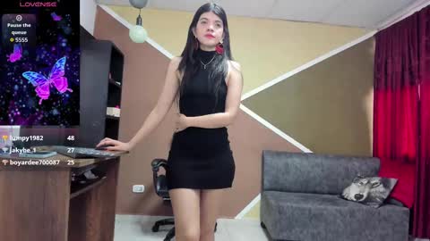Snapshot of lisagray_1 chatting on September 24, 7:35 pm Lisa Gray Independent Model online show from September 24, 7:35 pm