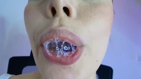 Lisbet online show from December 20, 8:46 pm