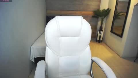 Liseth Fox online show from February 25, 8:11 pm