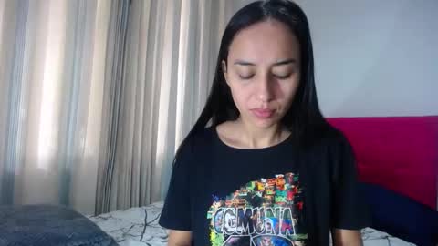 Lisa online show from April 8, 2:08 pm