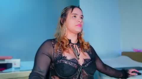 lissa_monroe_ online show from July 2, 4:35 pm