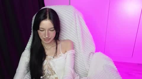 Snapshot of lissaelison chatting on October 11, 10:23 pm lissaelison online show from October 11, 10:23 pm