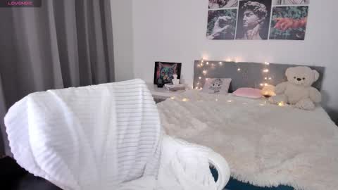 lissameoww online show from March 6, 1:55 am