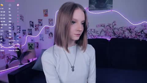 Bella online show from November 18, 7:42 am