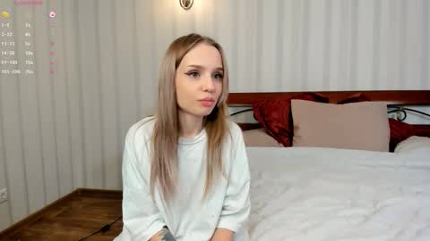 little_clare_ online show from October 24, 7:32 pm