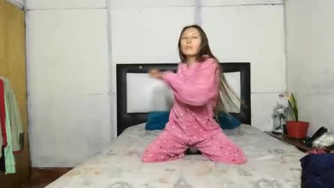 Diablita online show from October 23, 12:11 pm