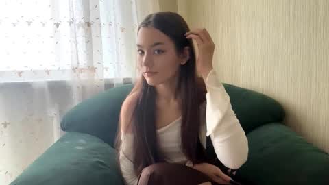 Viiola online show from October 13, 4:26 am