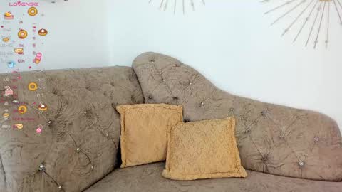 little_melanie online show from February 26, 5:21 pm