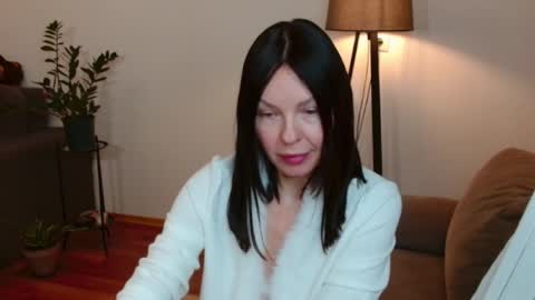 Nicole online show from February 21, 4:51 pm