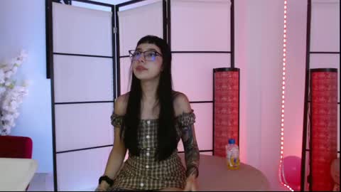 Paulette online show from May 30, 4:43 am