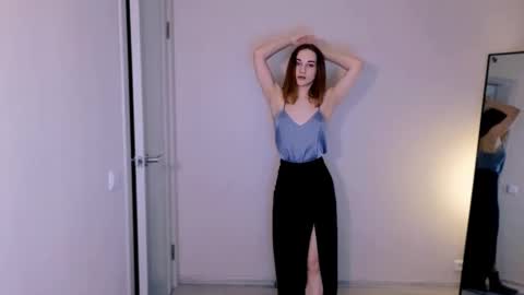 little_pretty_woman online show from March 8, 4:58 pm