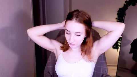 little_pretty_woman online show from February 10, 7:49 pm