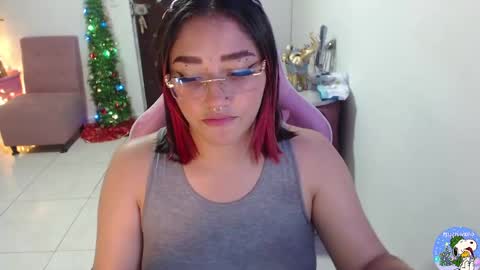 Snapshot of littleangelx_m chatting on January 6, 8:39 pm Daniela online show from January 6, 8:39 pm