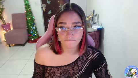 Snapshot of littleangelx_m chatting on January 8, 10:16 pm Daniela online show from January 8, 10:16 pm