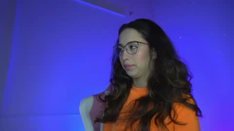 littlee_emma_ online show from February 13, 3:19 am