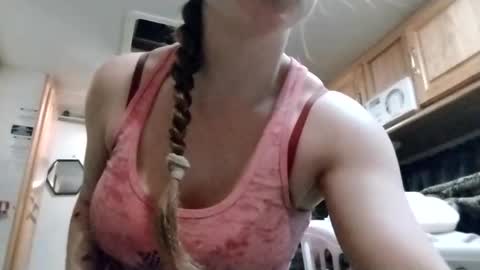 littleleo96 online show from March 8, 7:34 am