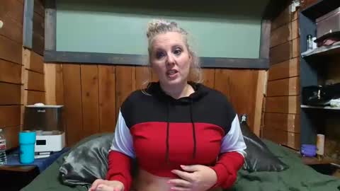 lisanixs online show from April 19, 2:33 am