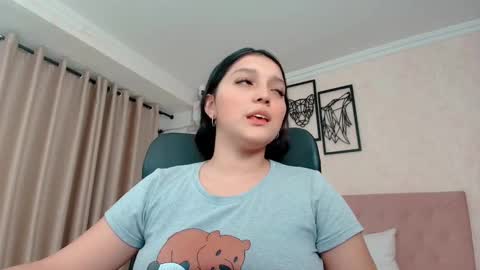 Sarahs Room online show from November 13, 12:31 am