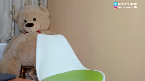 Pinky online show from March 7, 12:01 pm