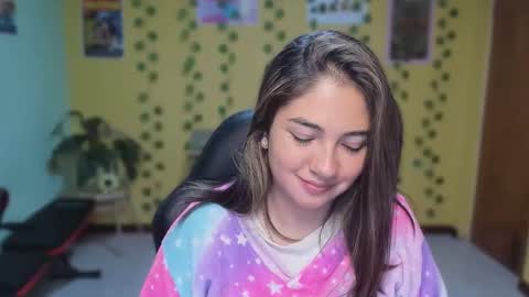 Mia  online show from April 23, 3:47 am