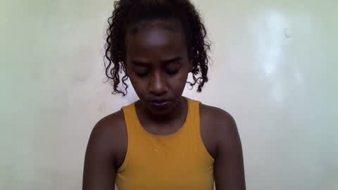 littlesandie online show from September 14, 6:00 am