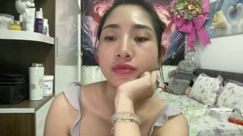 littlewaifu3784 online show from July 18, 7:44 am