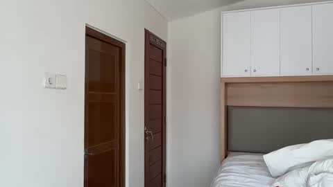 olivia online show from October 29, 6:29 am