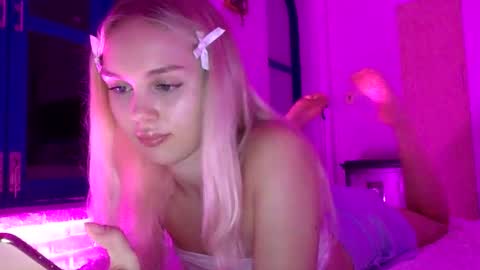 Liya online show from September 22, 11:41 am