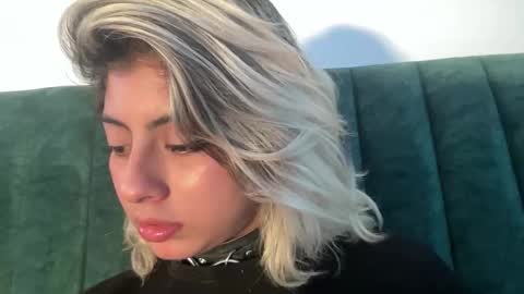 Lizeth online show from November 7, 4:18 am