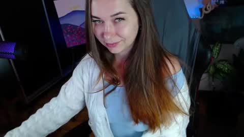 Snapshot of lizaswan chatting on October 5, 2:44 pm LIzaSwan online show from October 5, 2:44 pm