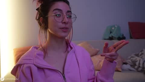 Liselle online show from February 20, 2:10 am