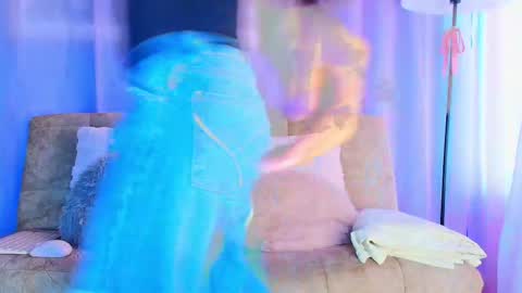 lizzy_kane online show from April 16, 8:30 pm