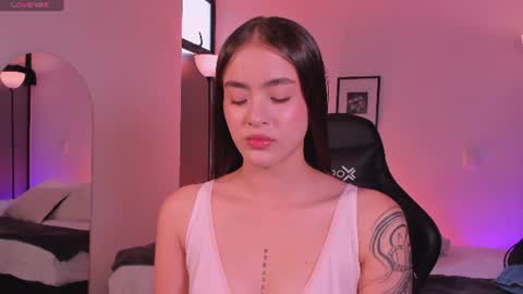 Lizzy Colins online show from June 24, 7:35 pm