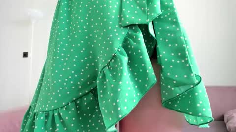 Emi online show from February 26, 4:44 am