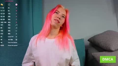 Hello Im Christy online show from October 15, 6:32 pm