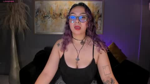 Loise online show from May 2, 7:39 pm