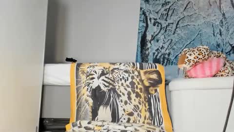 lola_belgium online show from November 5, 4:34 pm