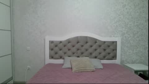 Lola online show from March 3, 6:25 pm