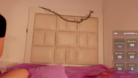 lola_js online show from October 23, 2:12 pm