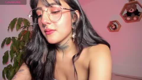 Lola online show from July 16, 10:47 pm