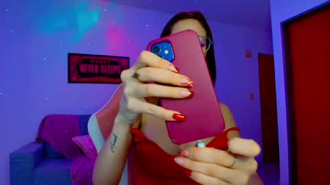 LolaSB online show from April 20, 5:21 am