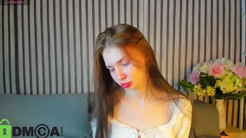 Lola online show from October 7, 1:32 am