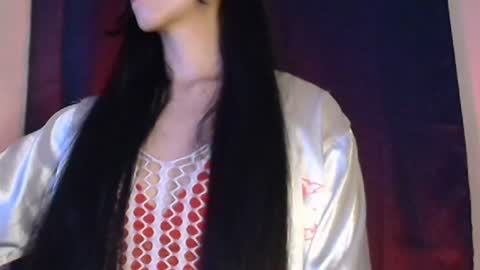      Rya DKhrt       online show from July 16, 1:43 am