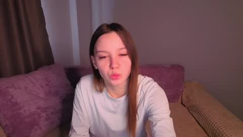 lolytaberry online show from May 16, 1:30 am