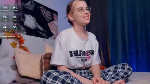 Lona online show from November 1, 7:40 pm