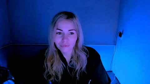 Lora online show from April 14, 2:33 am