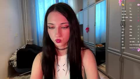 Hello there im Luna Im new here Lets have fun online show from March 19, 1:48 pm