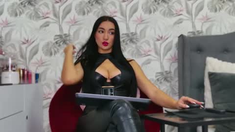 Miss online show from February 16, 5:46 pm