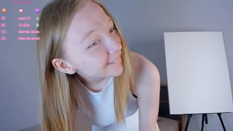 Lola   online show from January 15, 1:11 am