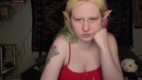 Lori Critter online show from May 15, 11:07 pm
